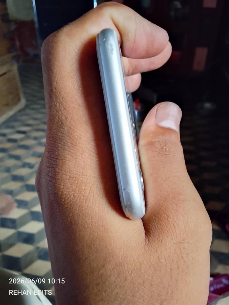 Apple iPhone 6 1