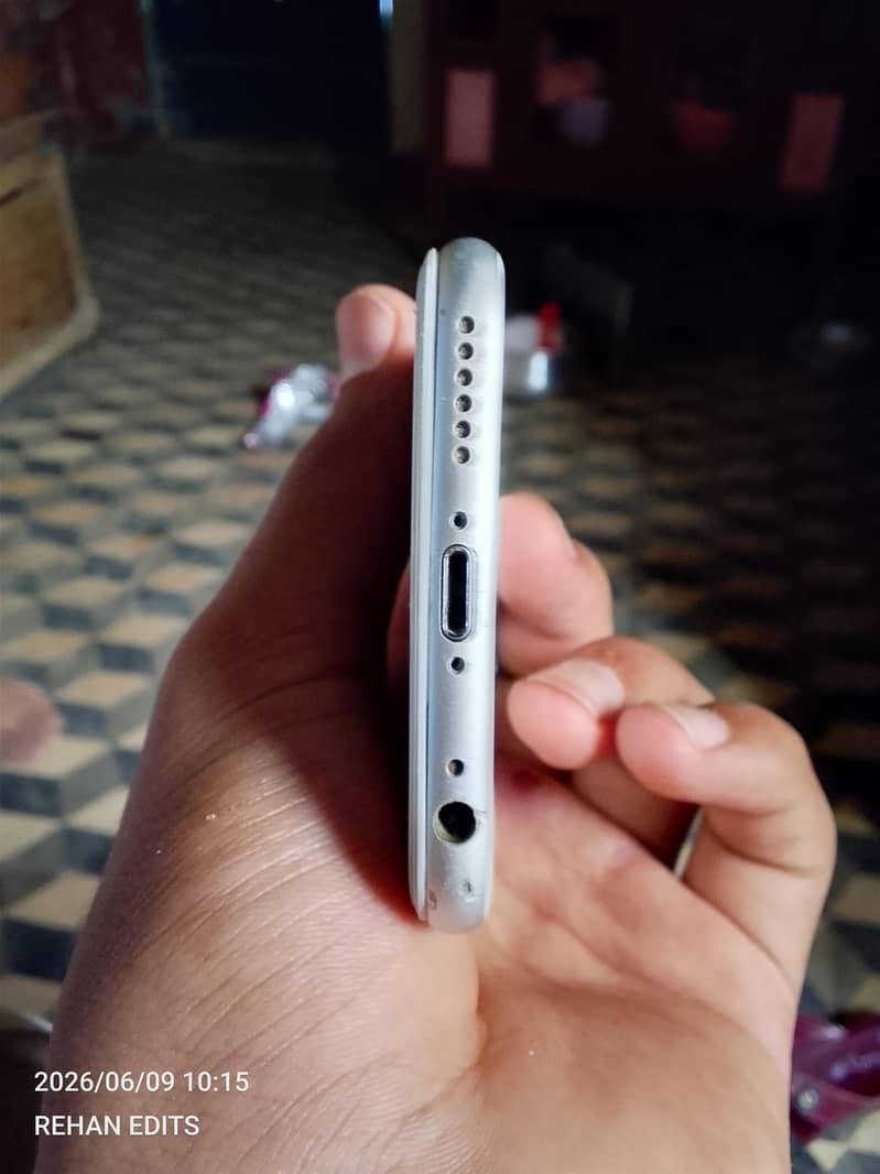 Apple iPhone 6 2