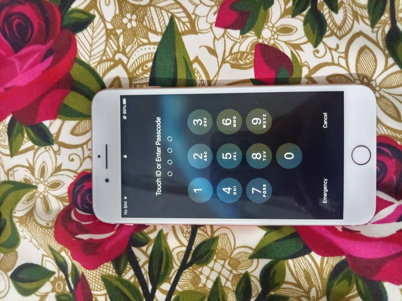 Apple iPhone 8 Plus 1