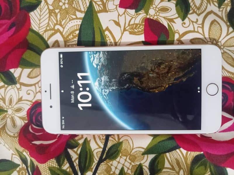 Apple iPhone 8 Plus 3
