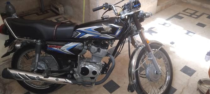 Honda CG 125 2025/26 Black| Bilkul New Like Zero Meter | 10k km Only |