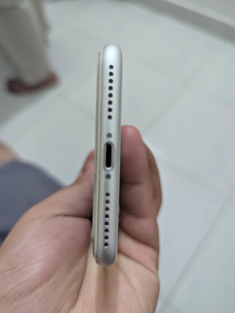 Apple iPhone 8 Plus 2