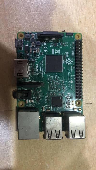 Raspberry pi 3B+ UK model original