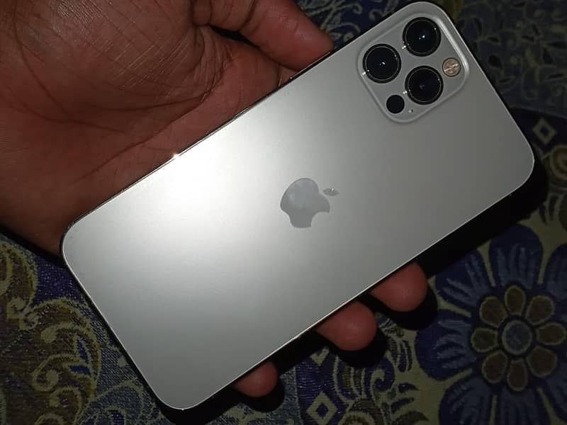 Apple iPhone 12 Pro 2