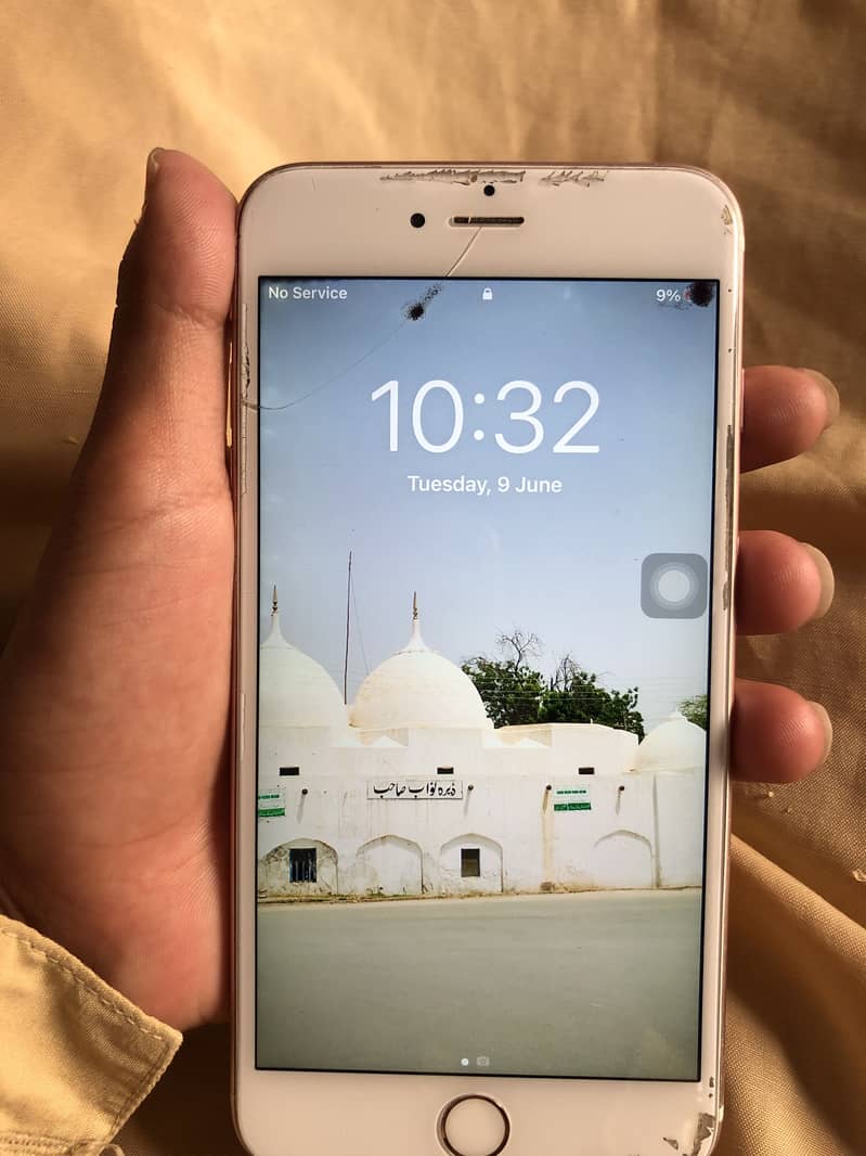 Apple iPhone 6S Plus 1