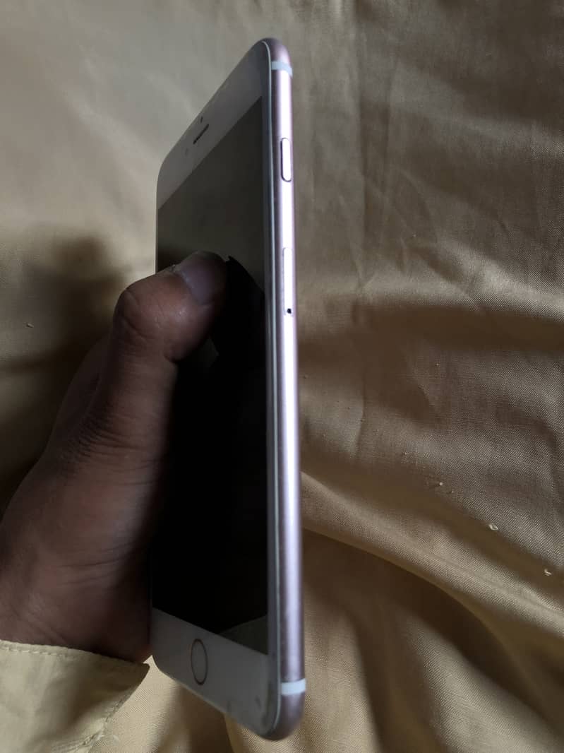 Apple iPhone 6S Plus 5