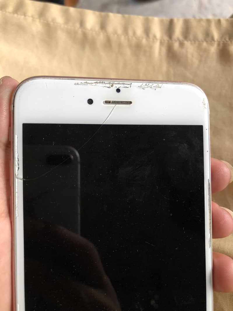 Apple iPhone 6S Plus 9