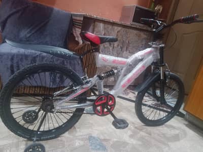 cycle   7 to 10 years sale he  new he 2 days used he only 03098287558
