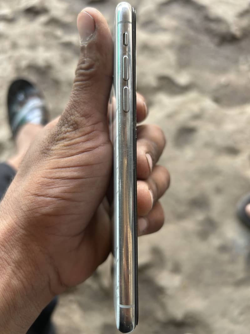 Apple iPhone X 1