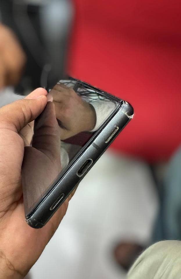 Google pixel 7a 3