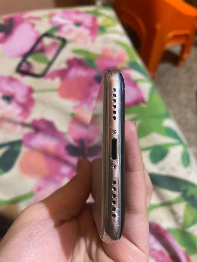 Apple iPhone X 1