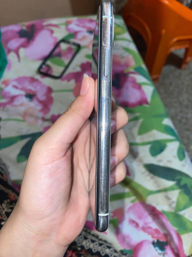 Apple iPhone X 2
