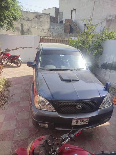 Hyundai terracan jeep