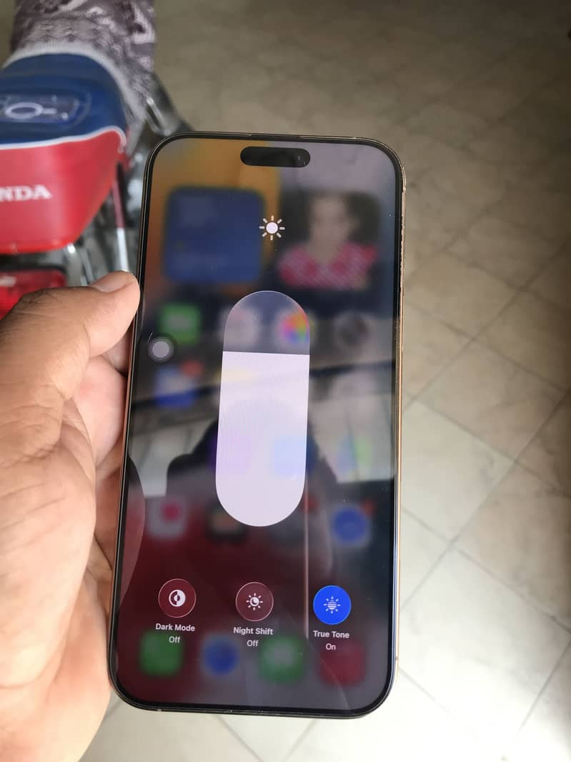 iPhone 16 Pro Max 7