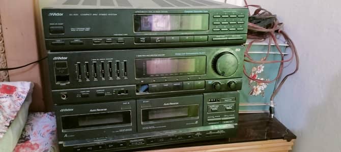 dek tape player with two tuter with two speaker
