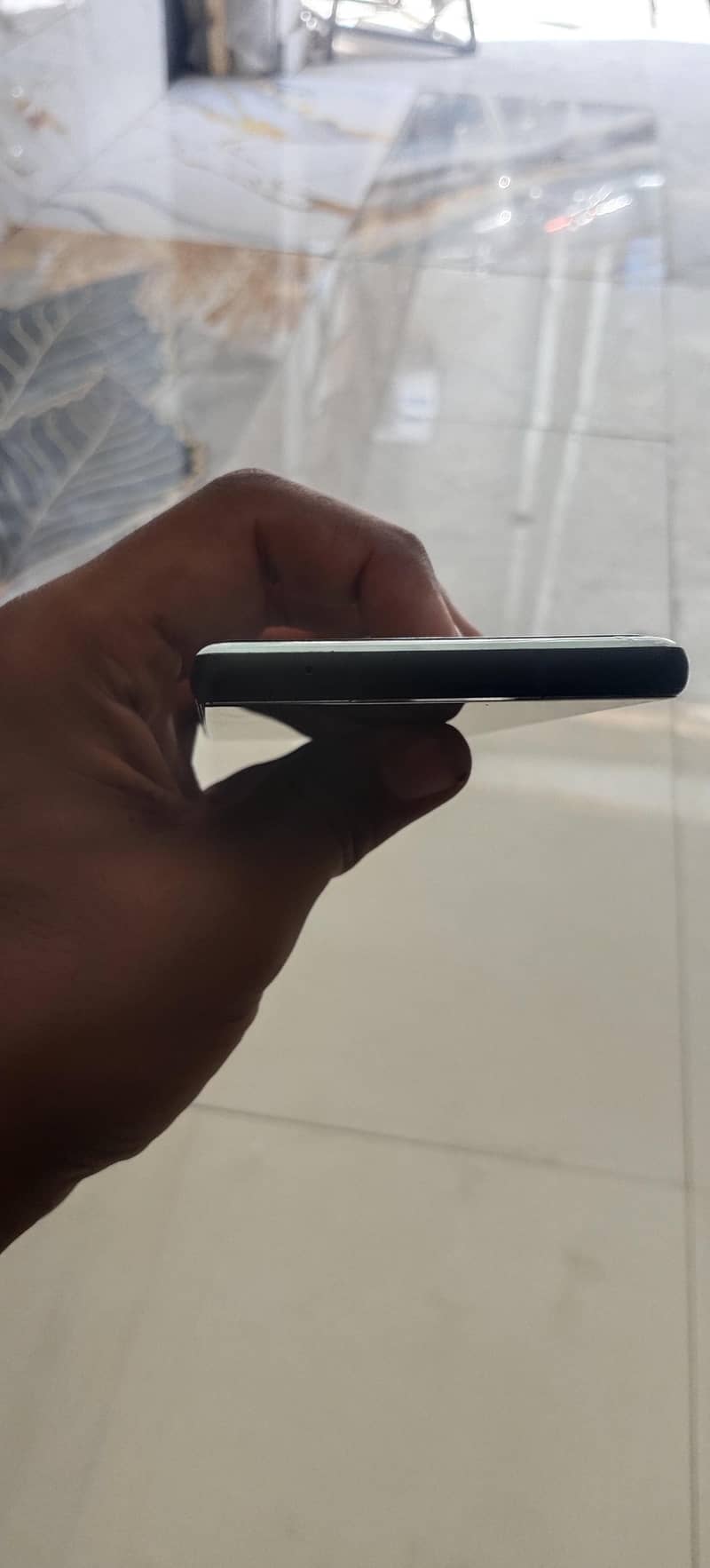 Google Pixel 6a 1
