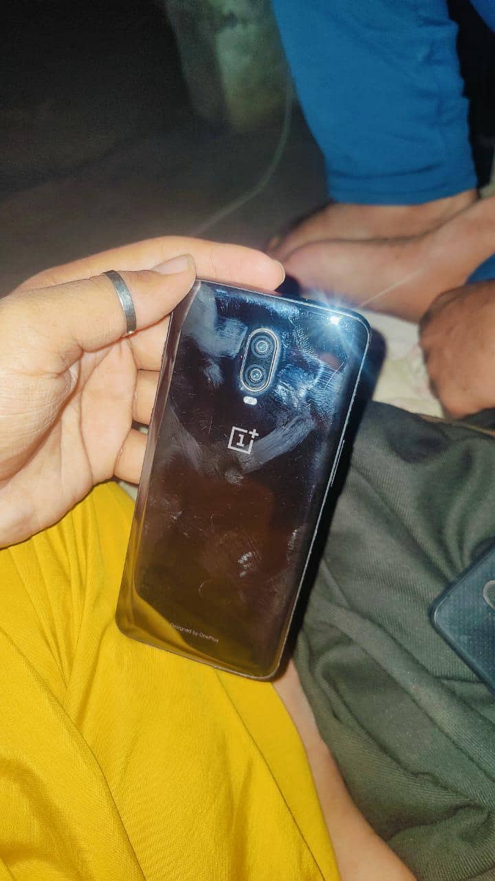 One Plus 6T 4