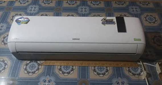 Homage 1.5 ton Dc inverter heat and cool good condition