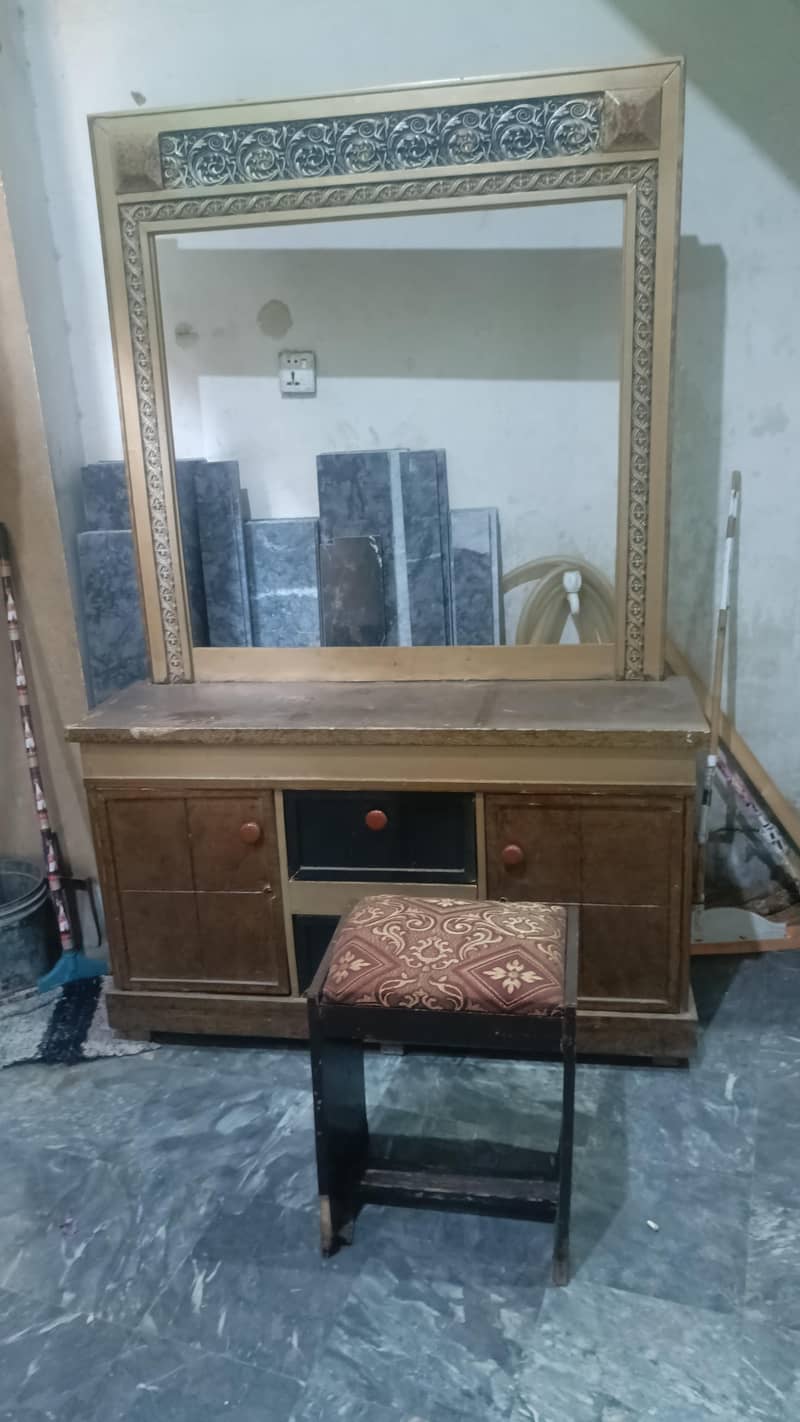 dressing table 1