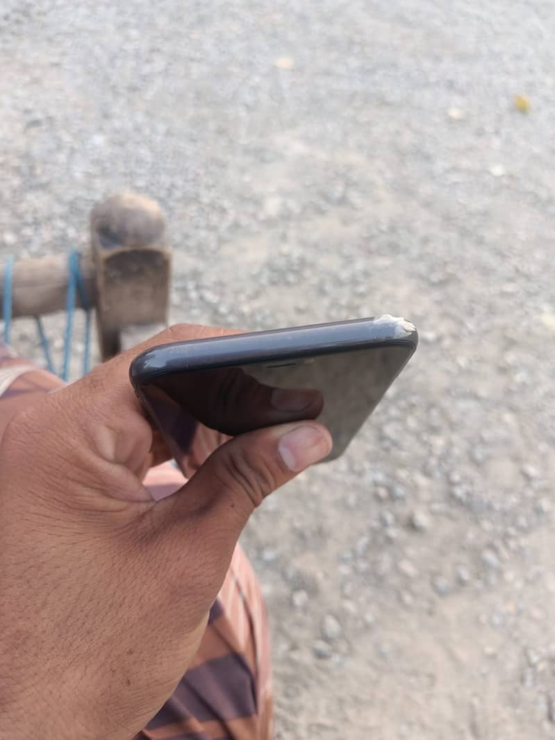 iPhone 11 2