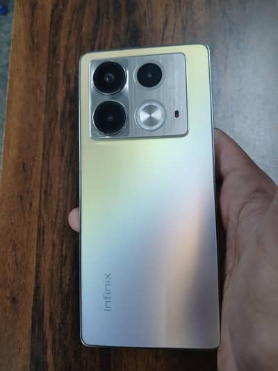 Infinix Note 40