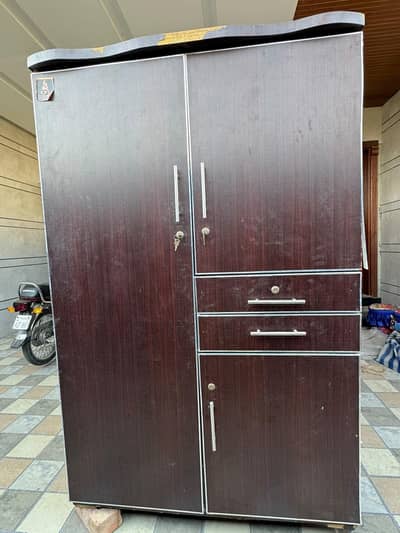 3 kapre ki almari and showcase