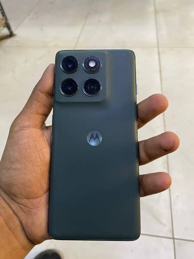 Motorola Edge 2025