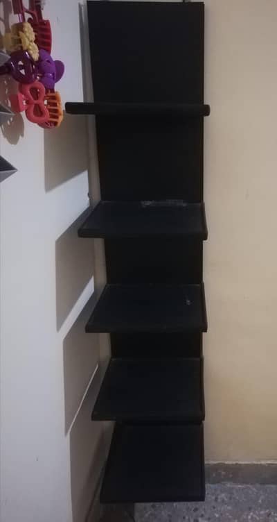 rack,tea trolley,beads curtain