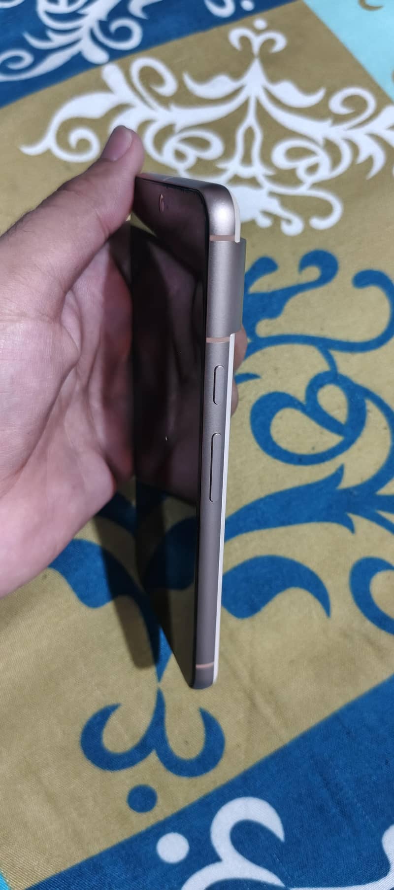 Google Pixel 8 4