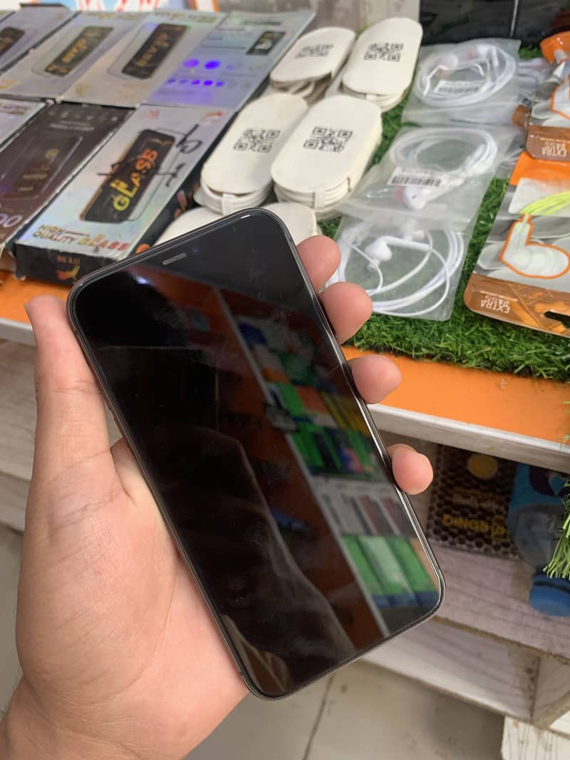 Apple iPhone 11 1