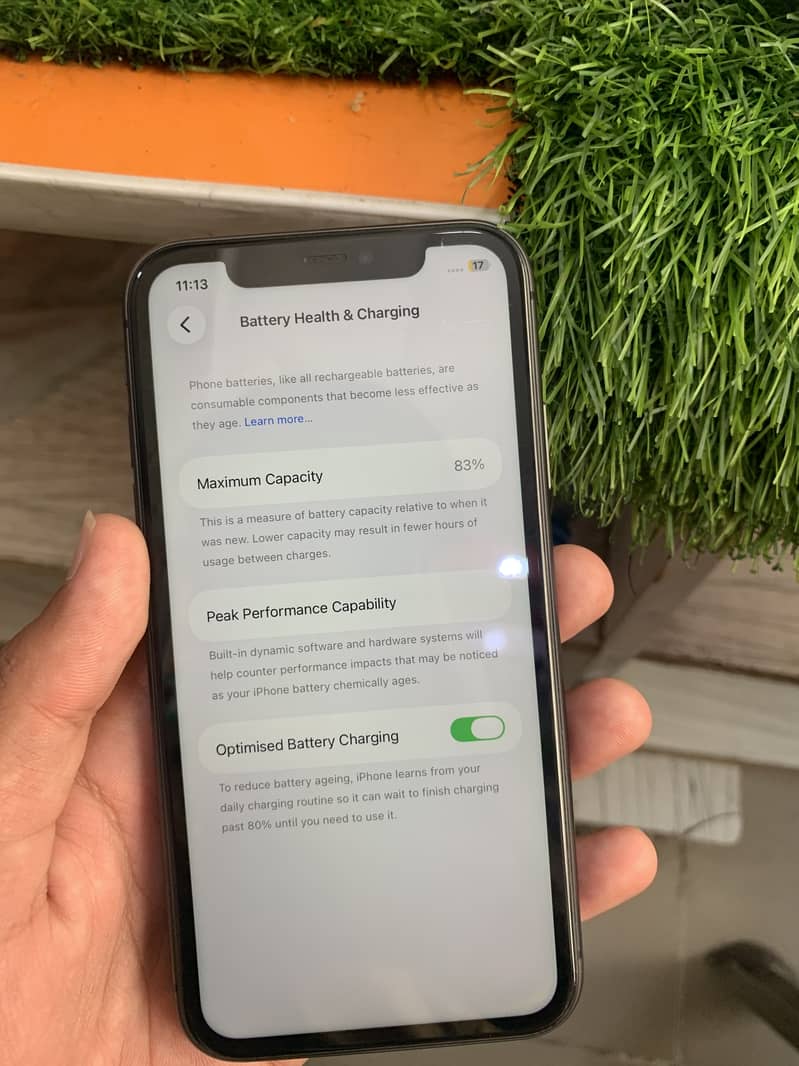 Apple iPhone 11 3