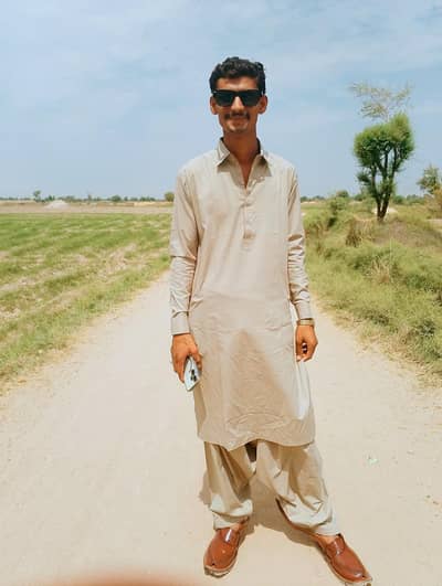 LARKA MERE PASS HA AGR KSE KO HELPER CHAHYE GHAR ME YA OFFICE KA LYEE