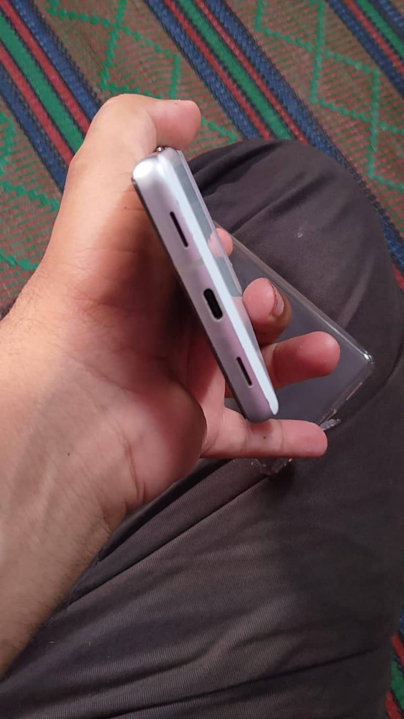 Google Pixel 7a 2