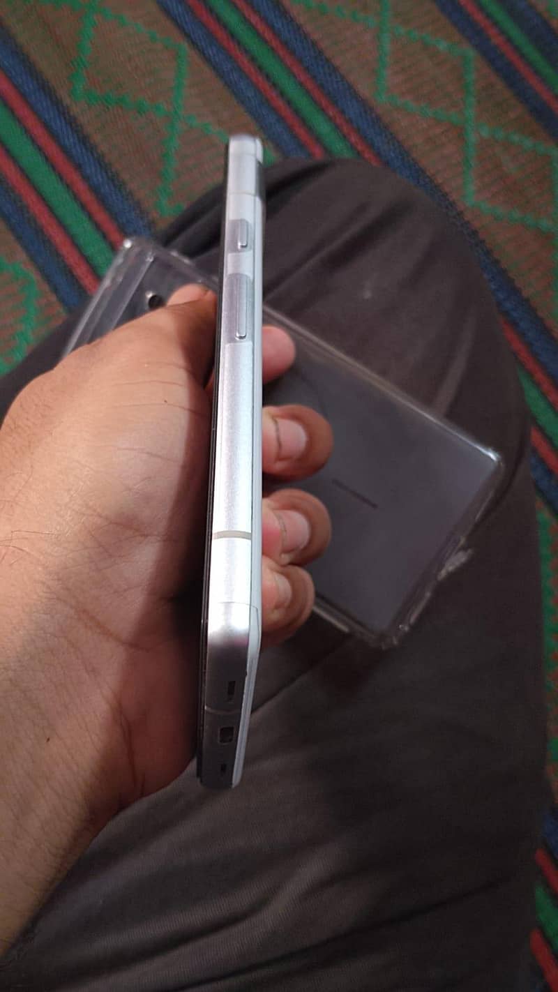 Google Pixel 7a 4
