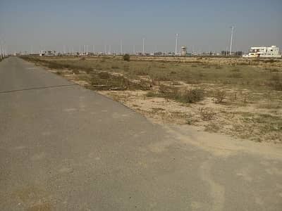 Low Budget Good Investment At Facing Park Beautiful Location 5 Marla Plot For Sale