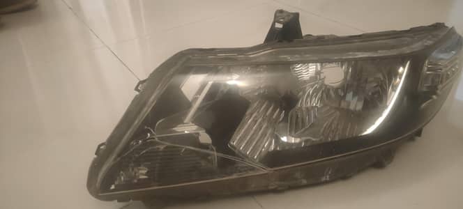 Honda City GM-2019 Left Headlight, Right Back Light.