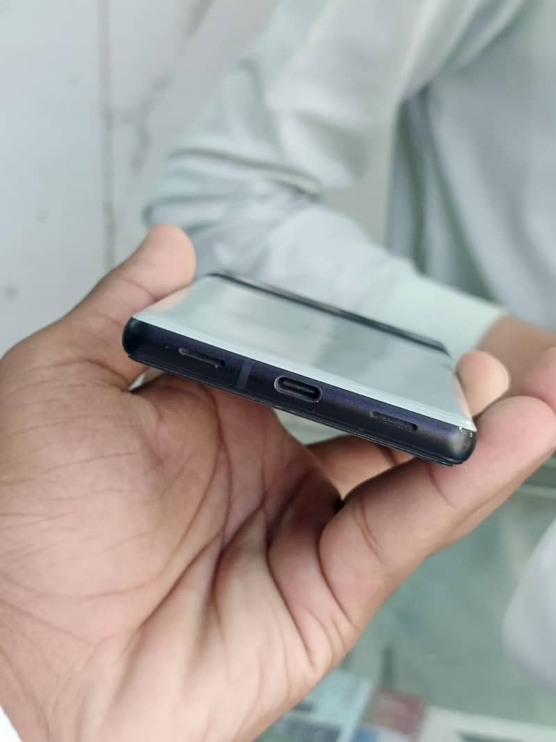 Google Pixel 6a 1
