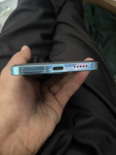 Vivo V25