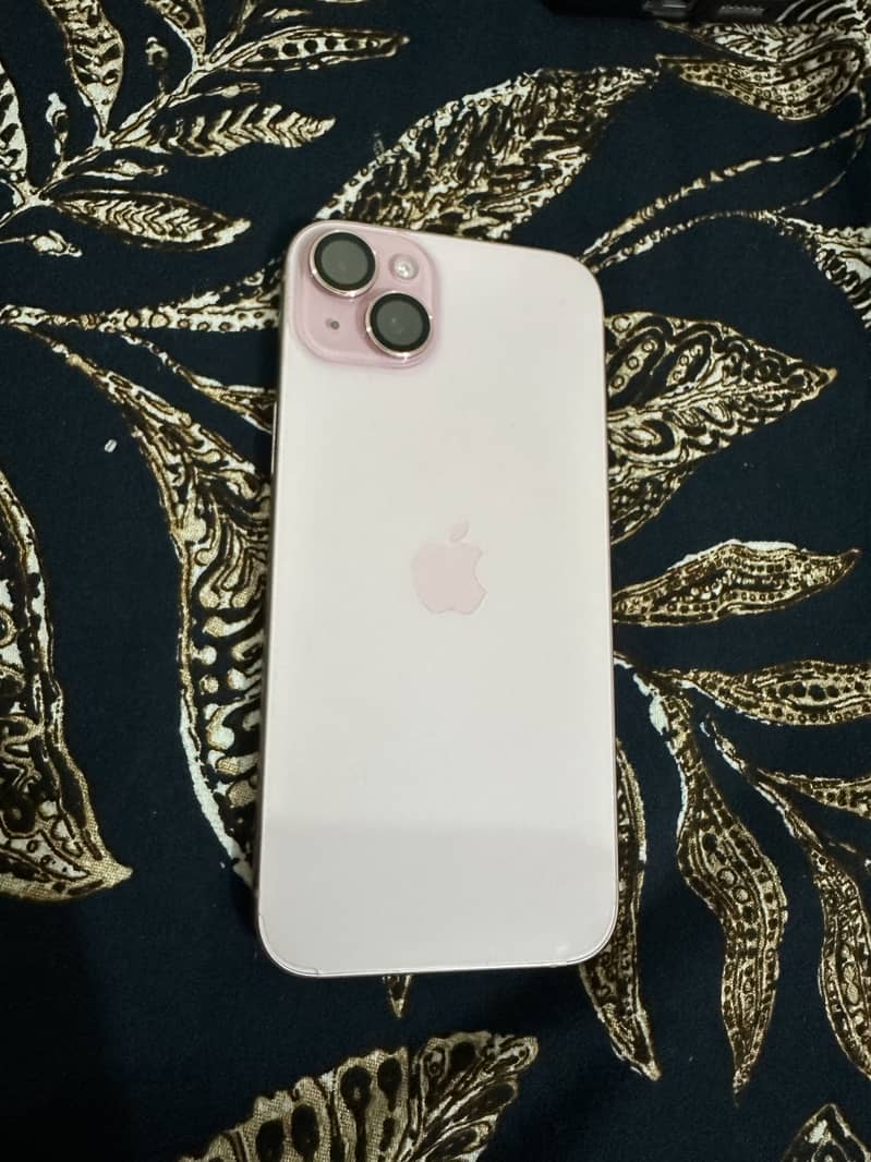 Apple iPhone 15 plus 3