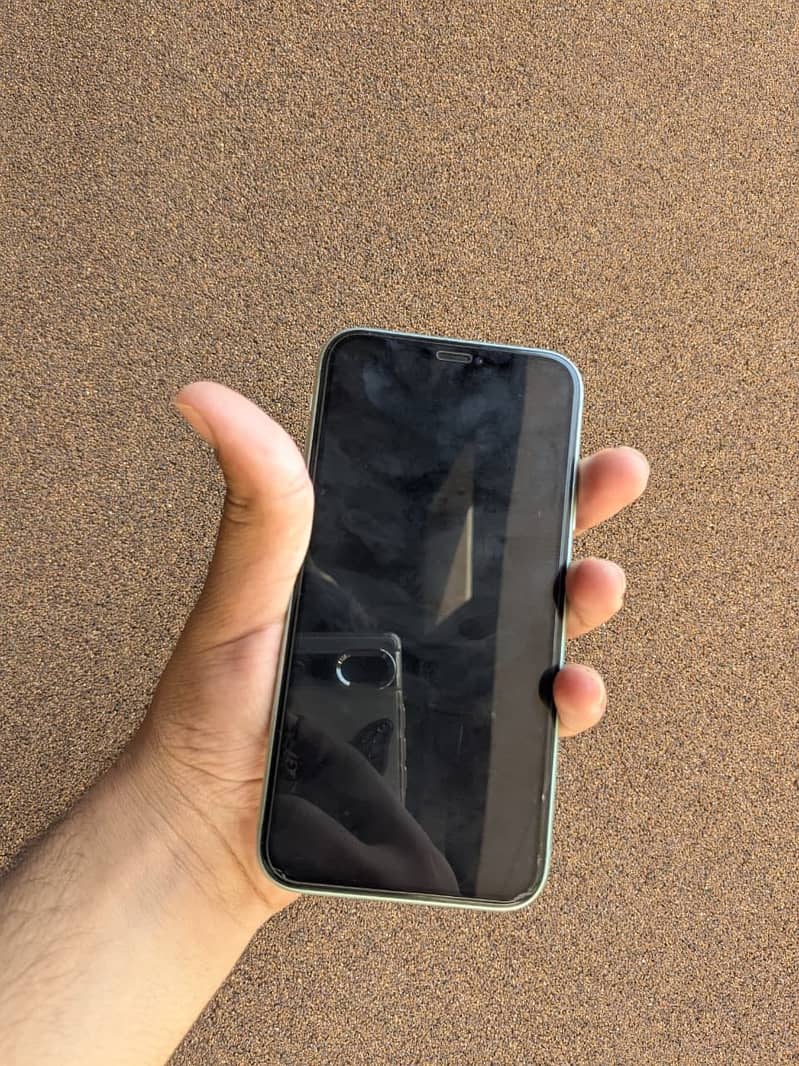 iPhone 11 5