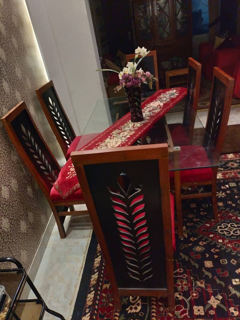 Dinning Table 7