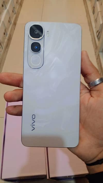 Vivo Y 400