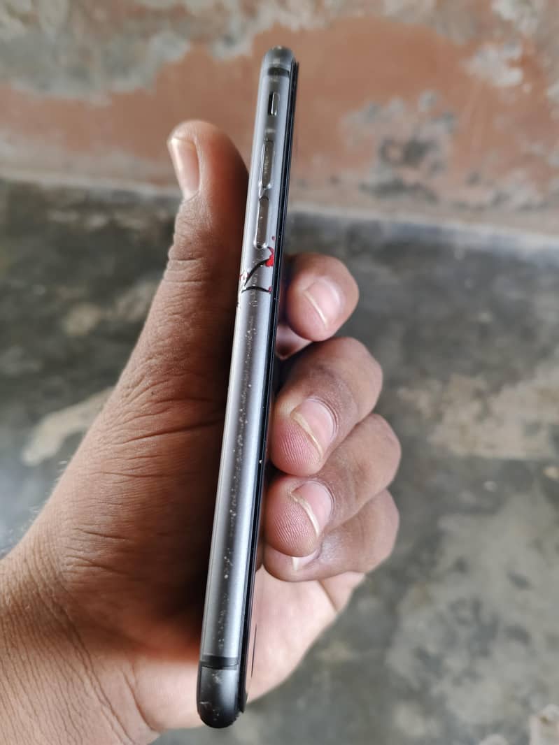 Apple iPhone 8 3
