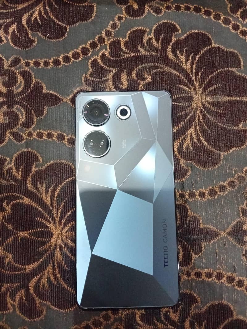 Tecno CAMON 20 0