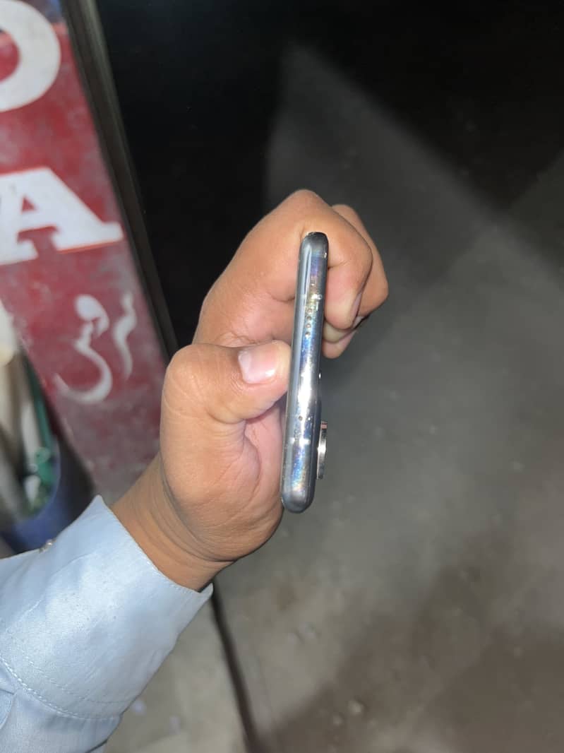 Tecno CAMON 40 Pro 0