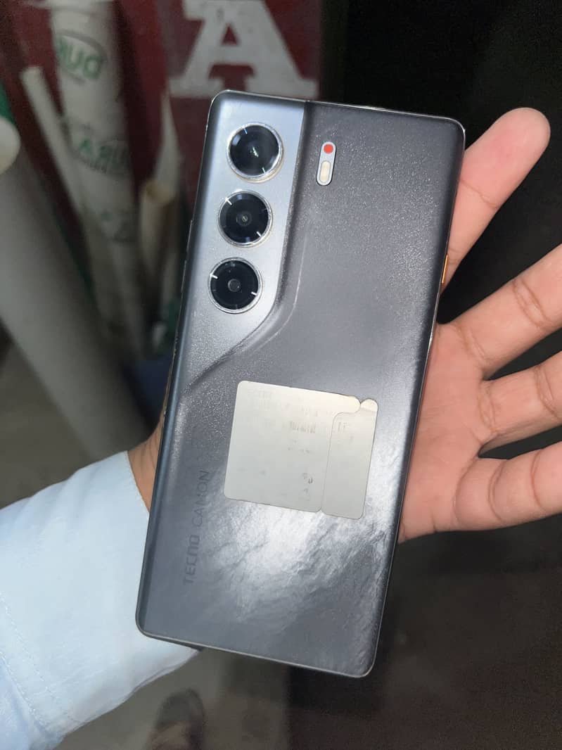 Tecno CAMON 40 Pro 2