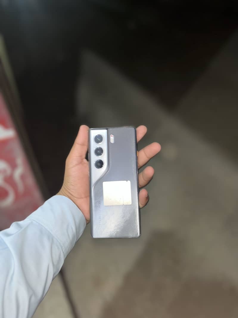 Tecno CAMON 40 Pro 5