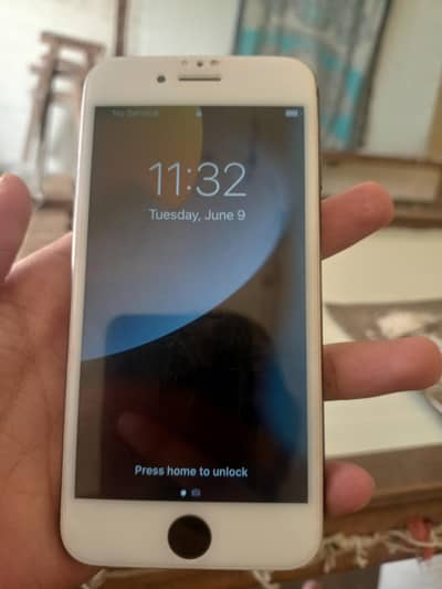 Apple iPhone 8