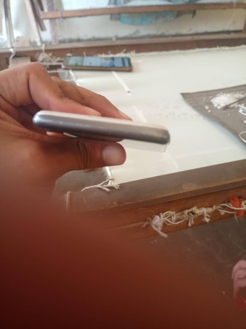 Apple iPhone 8 5