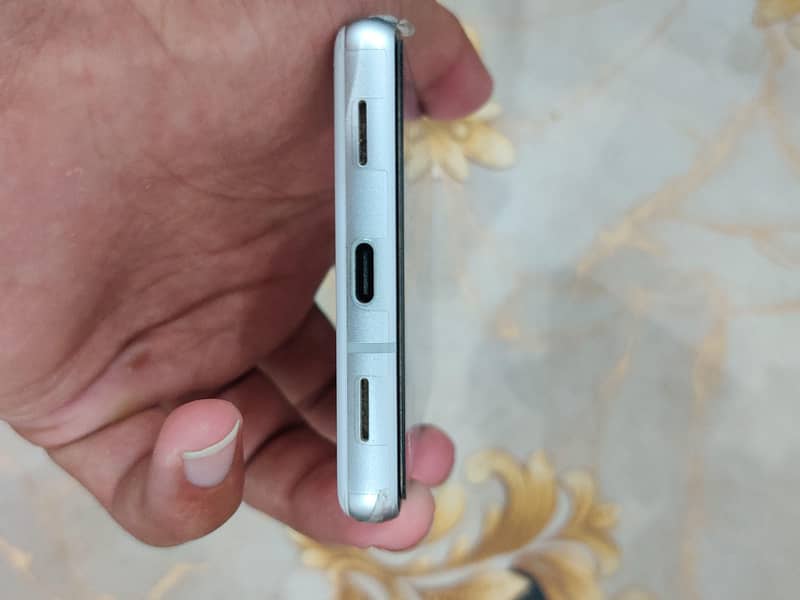 Google Pixel 7a 5